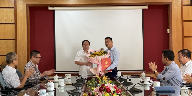 Lễ Công bố quyết định bổ nhiệm chức vụ Phó Viện trưởng đối với TS. Nguyễn Ngọc Bình